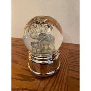Things Remembered Elephant and Baby Calf Musical Snow Globe.
